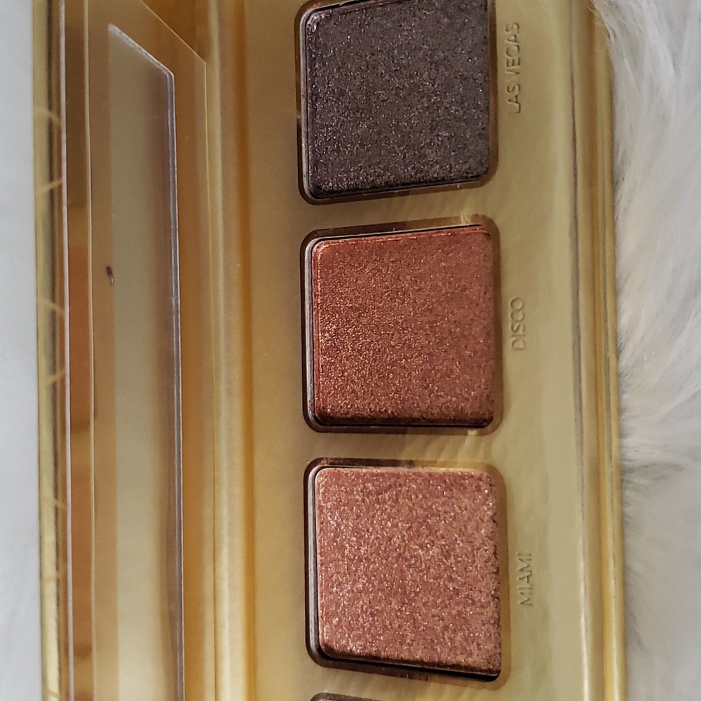 Makeup - Picture 7 of 10